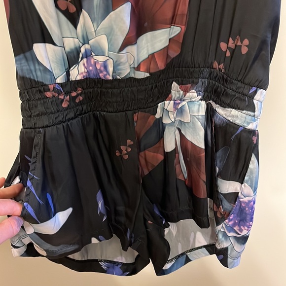 Rare Adidas romper - Picture 4 of 9